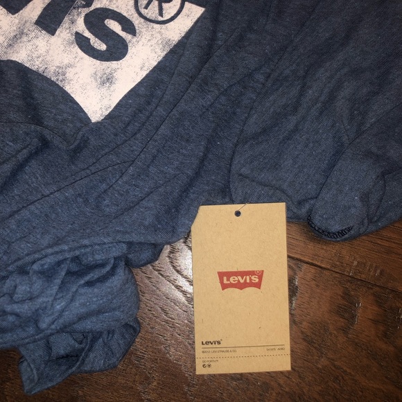 NWT supersoft unisex Levi’s T-shirt! - Picture 5 of 7